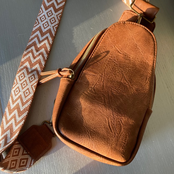 Sling Bag- camel - Picture 2 of 5